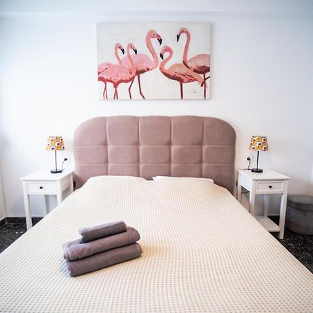 Explore Greece From Apartment With Private Garden Chalkís Extérieur photo